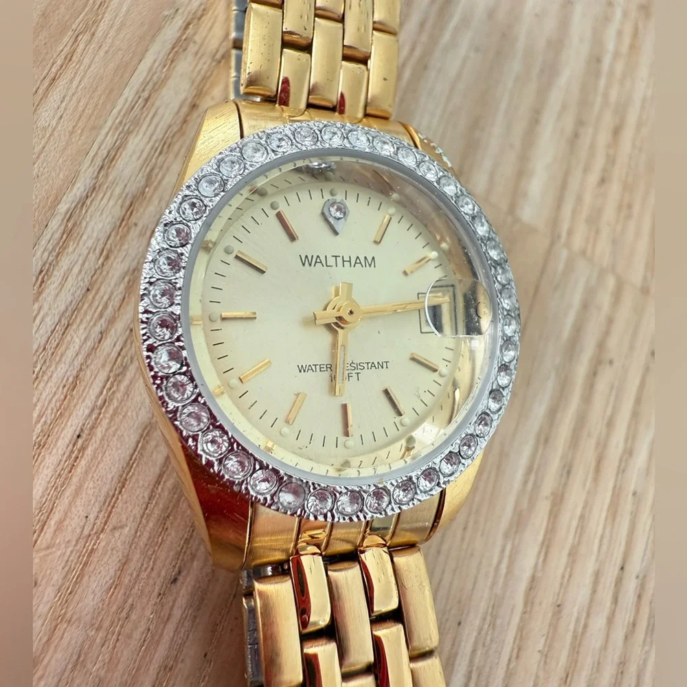 Waltham ladies gold tone crystal accented watch NEW BATTERY